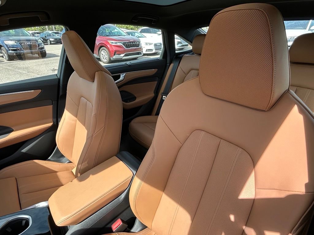 New 2026 Audi A6 Premium Plus AWD/4WD image 18