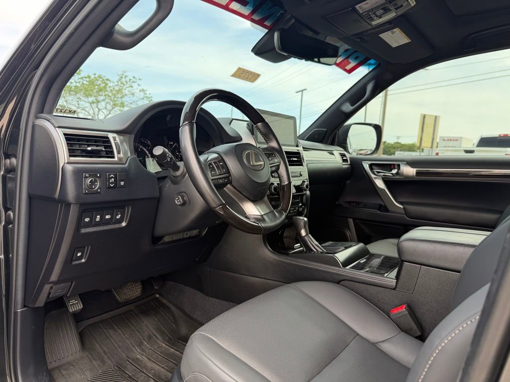 Used 2023 Lexus GX 460 Premium w/ Premium Plus Package AWD/4WD image 13