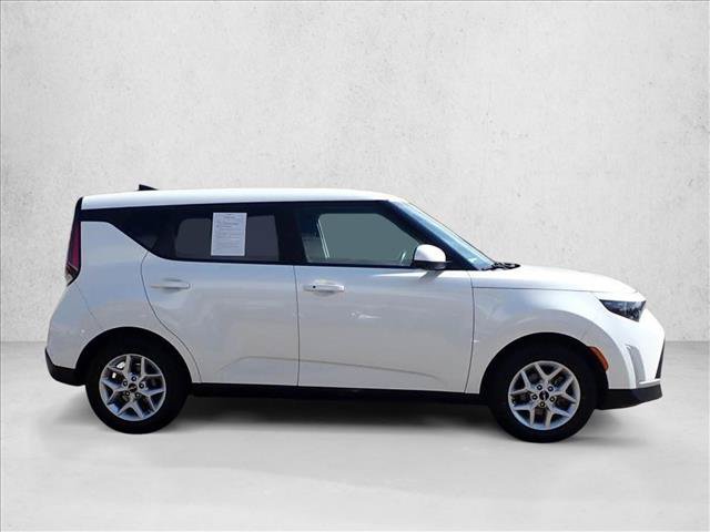 Used 2023 Kia Soul S FWD image 5