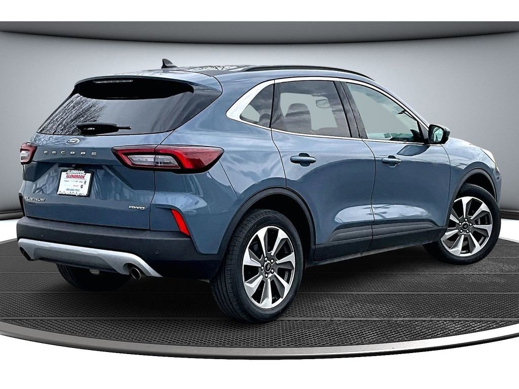 Used 2024 Ford Escape Platinum AWD/4WD image 13