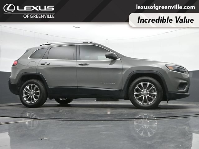 Used 2019 Jeep Cherokee Latitude Plus w/ Comfort/Convenience Group FWD image 37