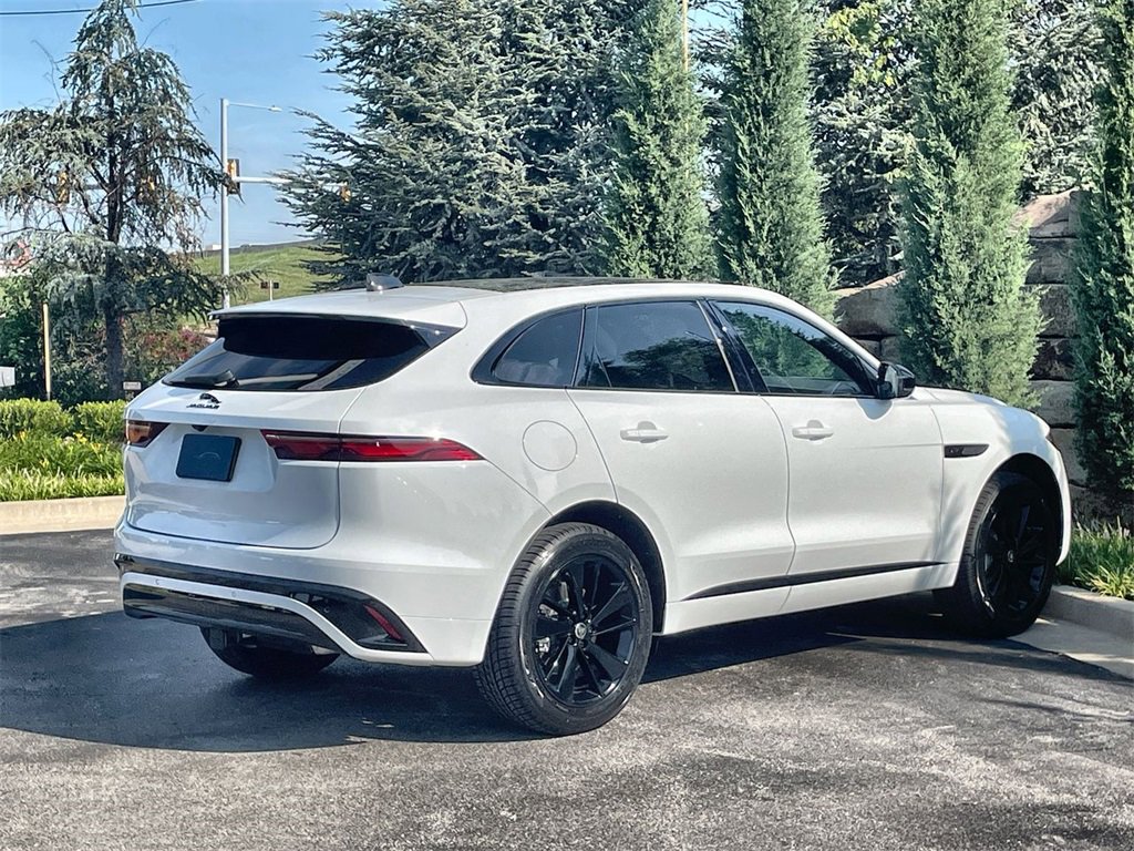Used 2025 Jaguar F-PACE R-Dynamic S image 5