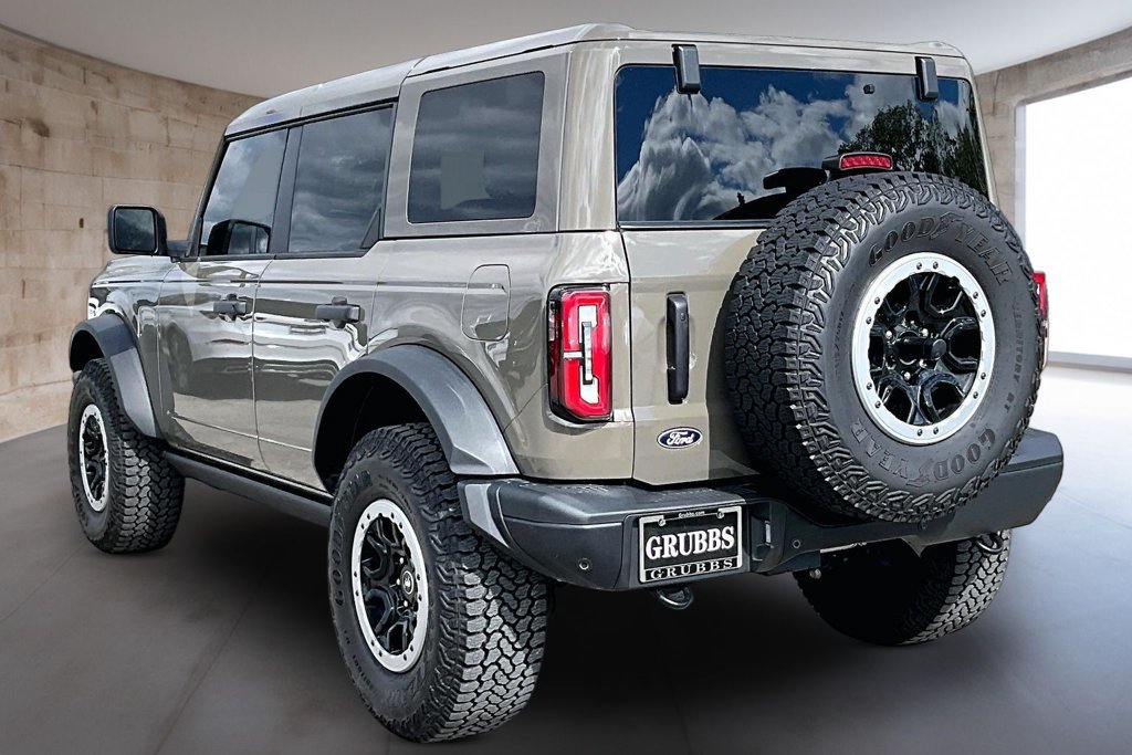 Used 2026 Ford Bronco Badlands AWD/4WD image 14