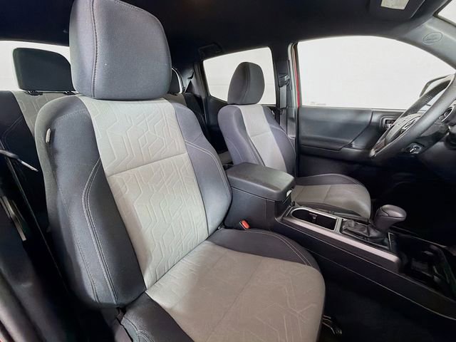 Used 2020 Toyota Tacoma TRD Off-Road image 26
