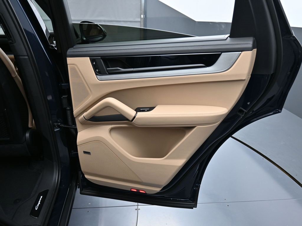 New 2026 Porsche Cayenne E-Hybrid Coupe image 26