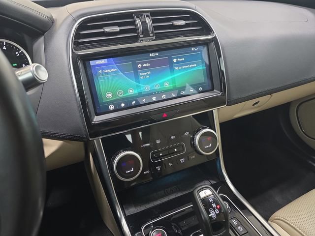 Used 2020 Jaguar XE S image 20