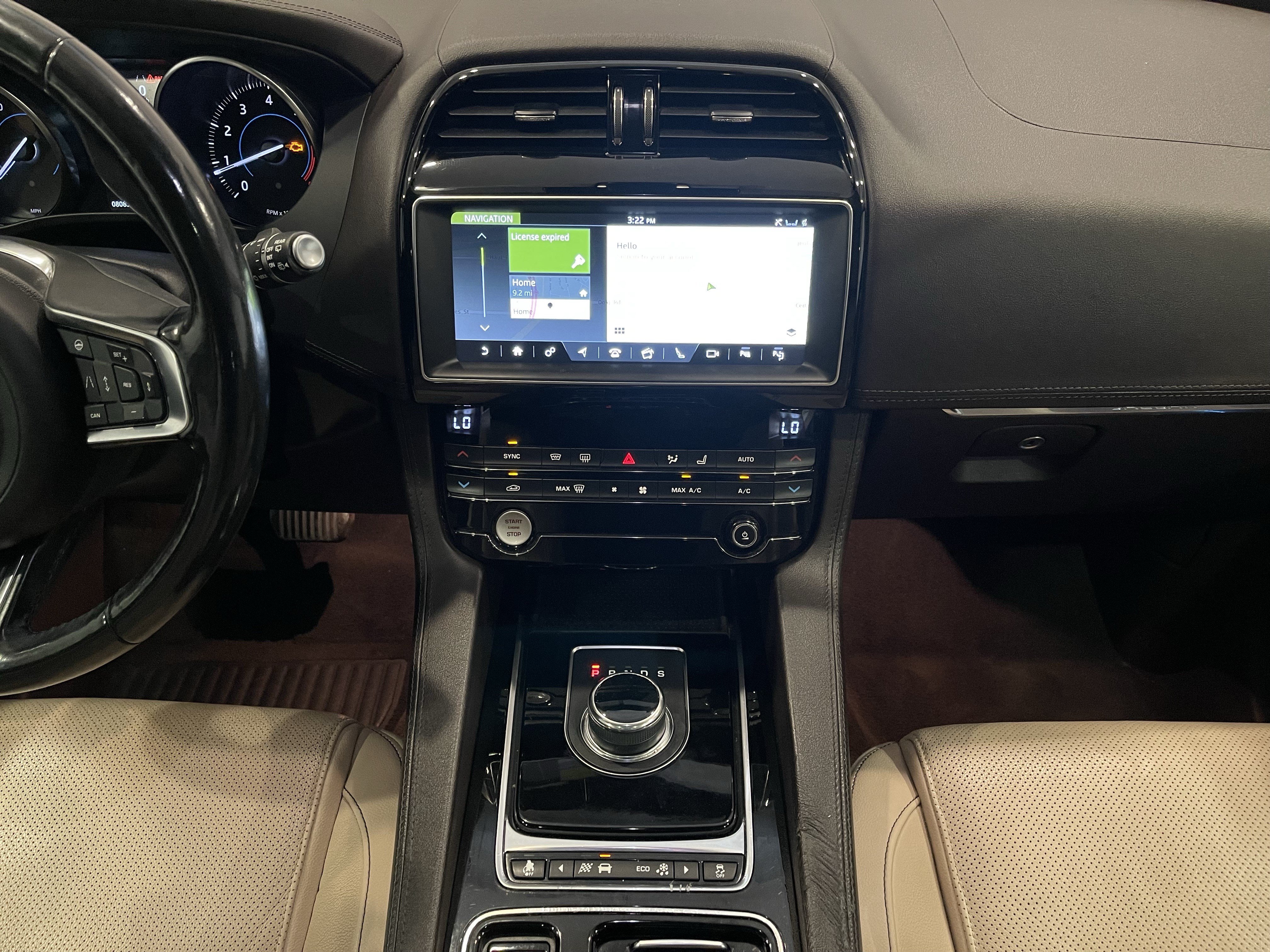 Used 2019 Jaguar F-PACE Prestige AWD/4WD image 17