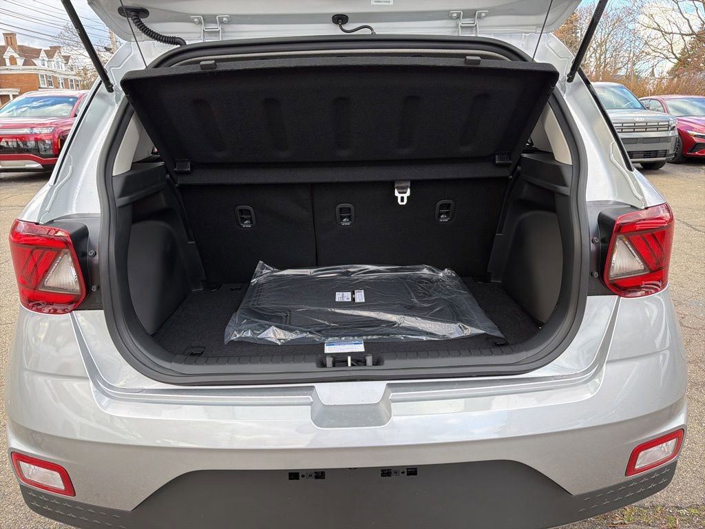 New 2026 Hyundai Venue SE image 15
