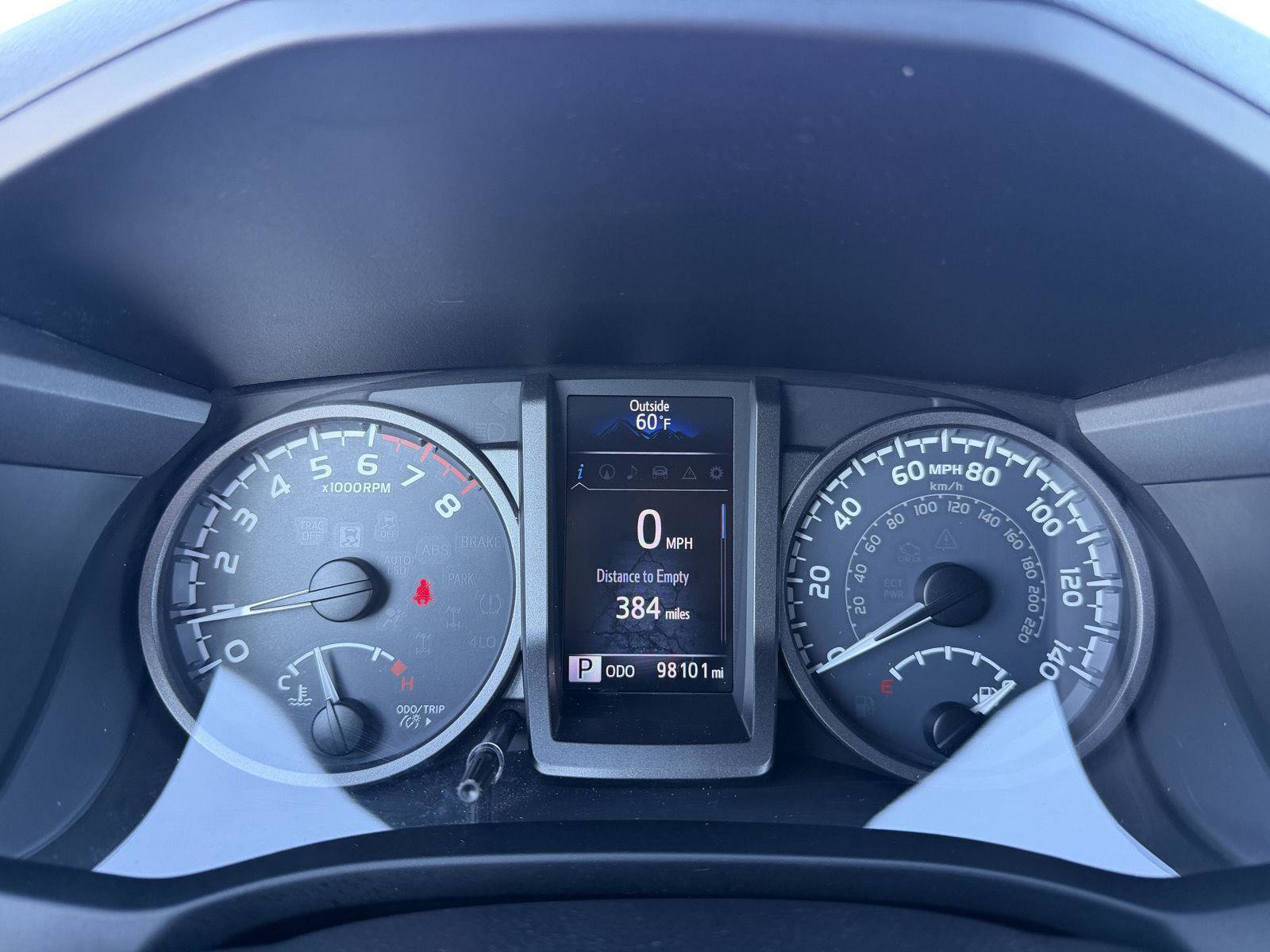 Certified 2016 Toyota Tacoma TRD Sport image 36