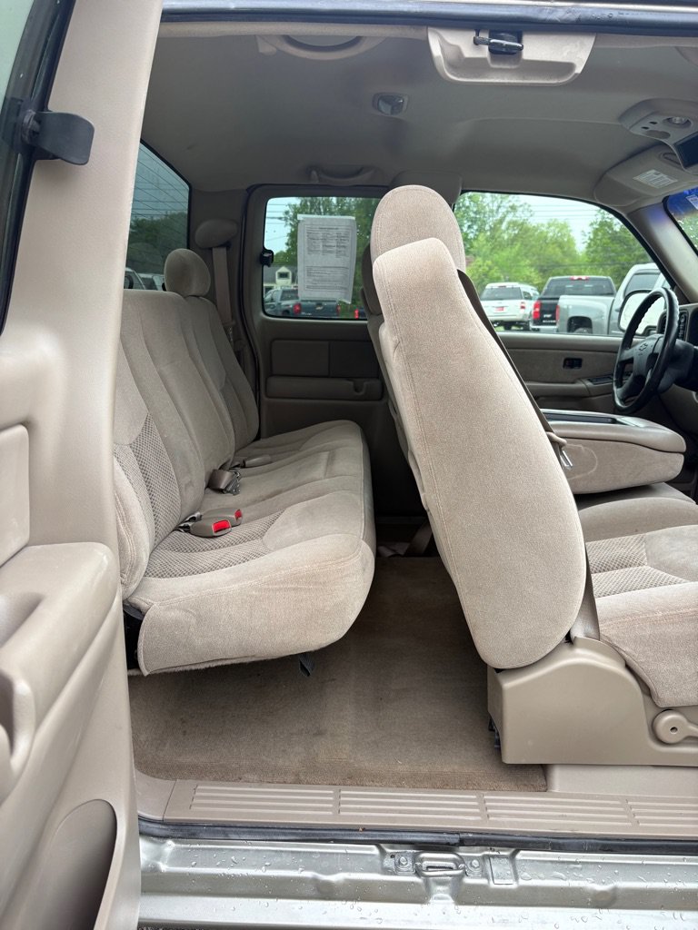 Used 2003 Chevrolet Silverado 1500 LS w/ Off-Road Package AWD/4WD image 12