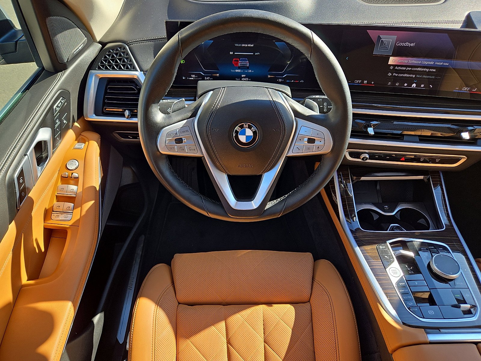 Used 2024 BMW X7 xDrive40i w/ Premium Package AWD/4WD image 12