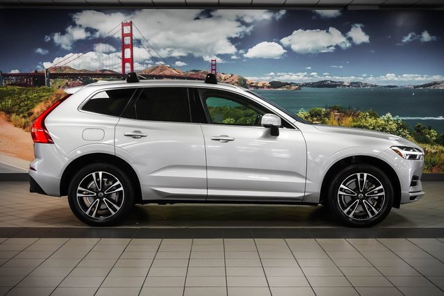 Used 2019 Volvo XC60 T8 Momentum image 5