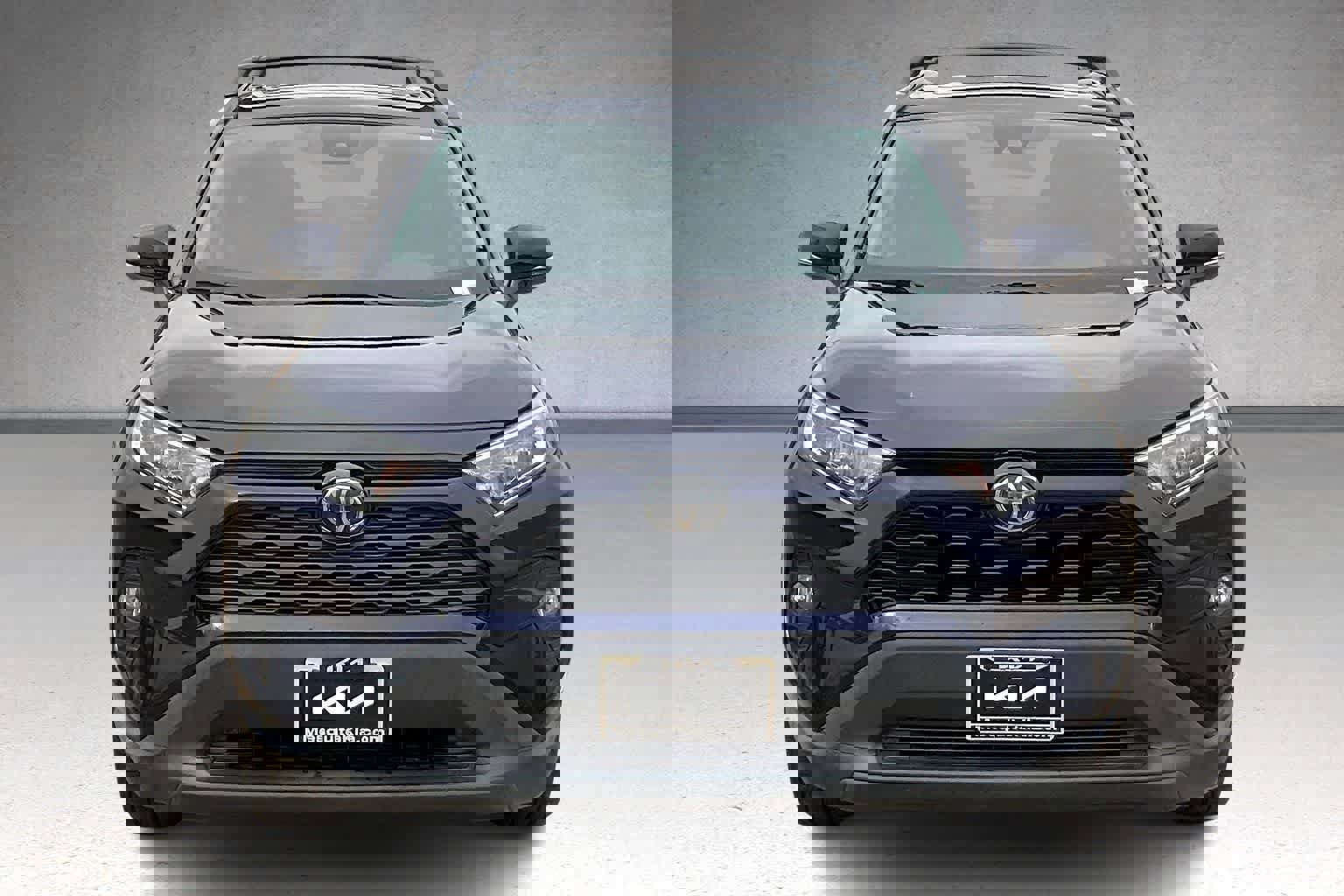 Used 2020 Toyota RAV4 XLE Premium image 6