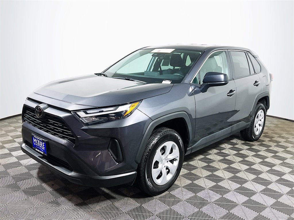 Certified 2025 Toyota RAV4 LE image 4