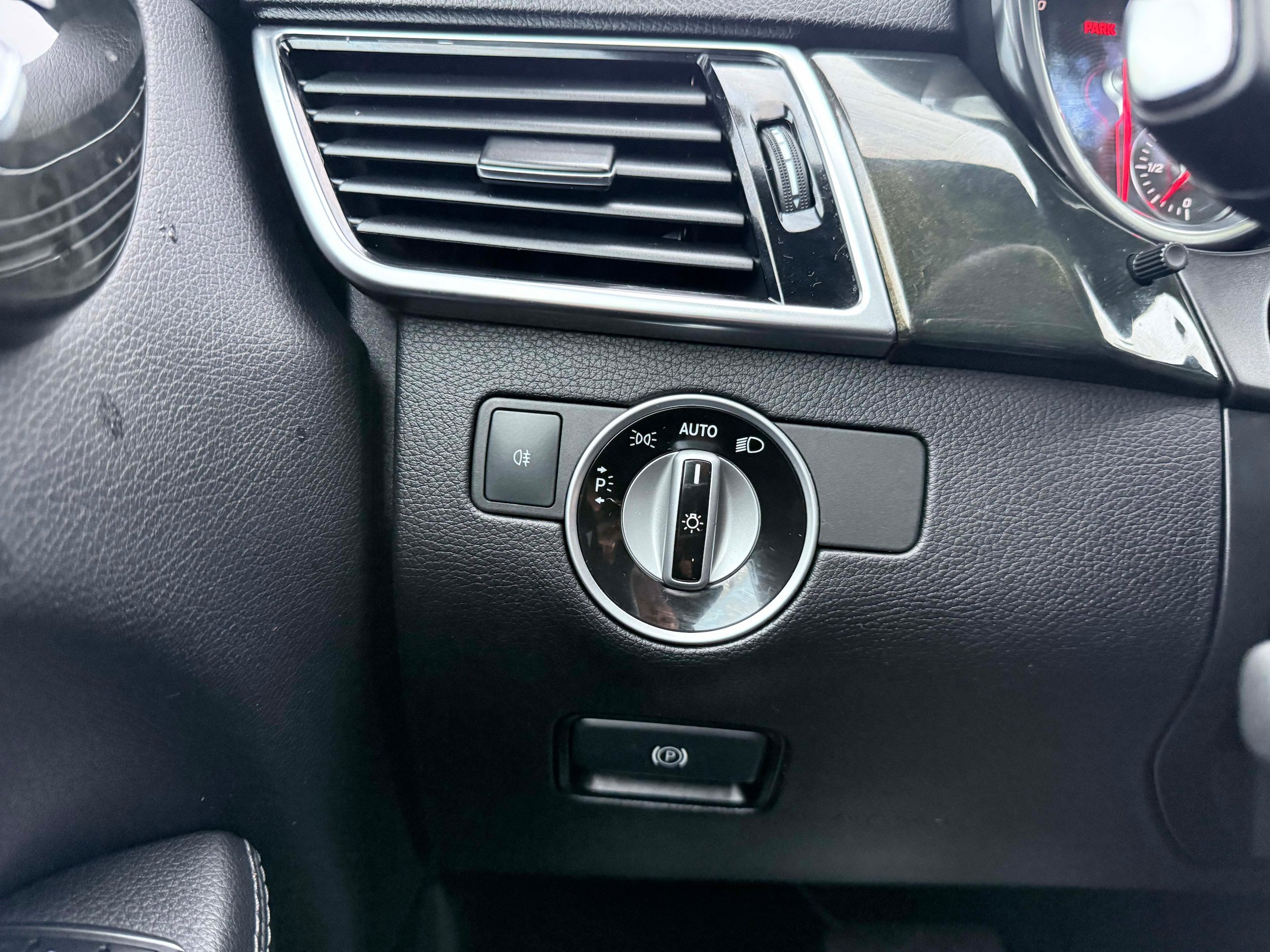 Used 2017 Mercedes-Benz GLE 350 image 16