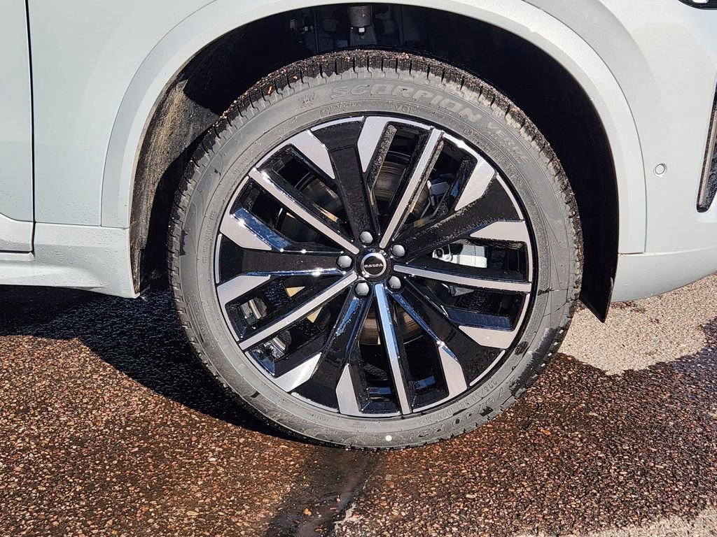 New 2026 Volvo XC90 T8 Ultra w/ Protection Package Premier image 30