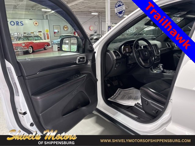 Used 2018 Jeep Grand Cherokee Trailhawk image 11