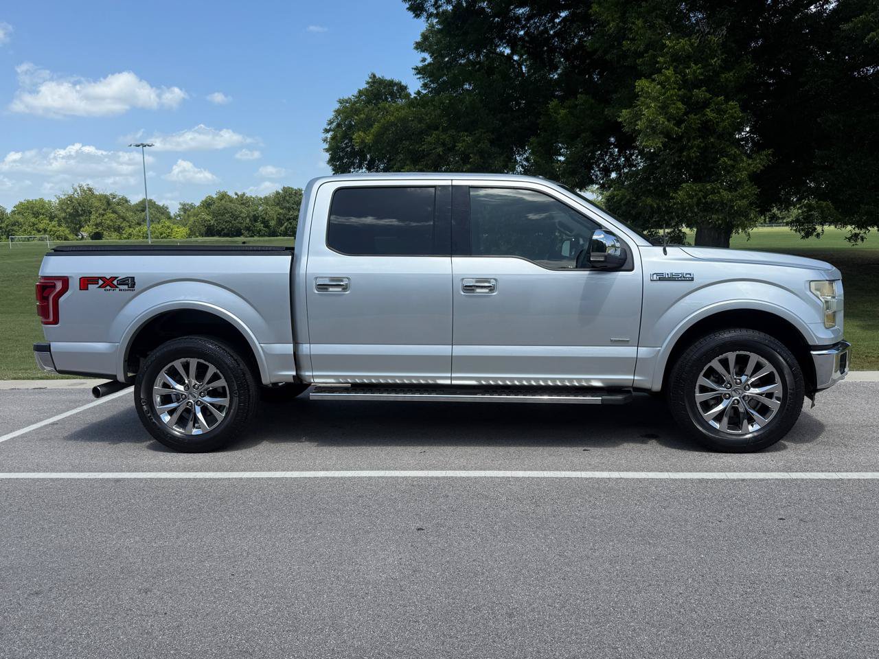 Used 2015 Ford F150 Lariat AWD/4WD image 12