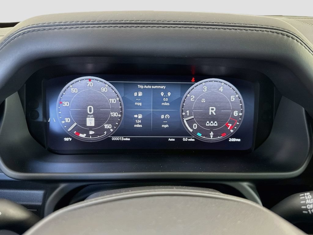 New 2026 Land Rover Defender 110 X-Dynamic SE AWD/4WD image 31