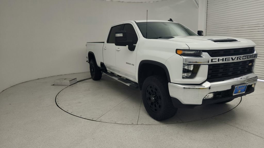 Used 2022 Chevrolet Silverado 2500 LT w/ Convenience Package image 4