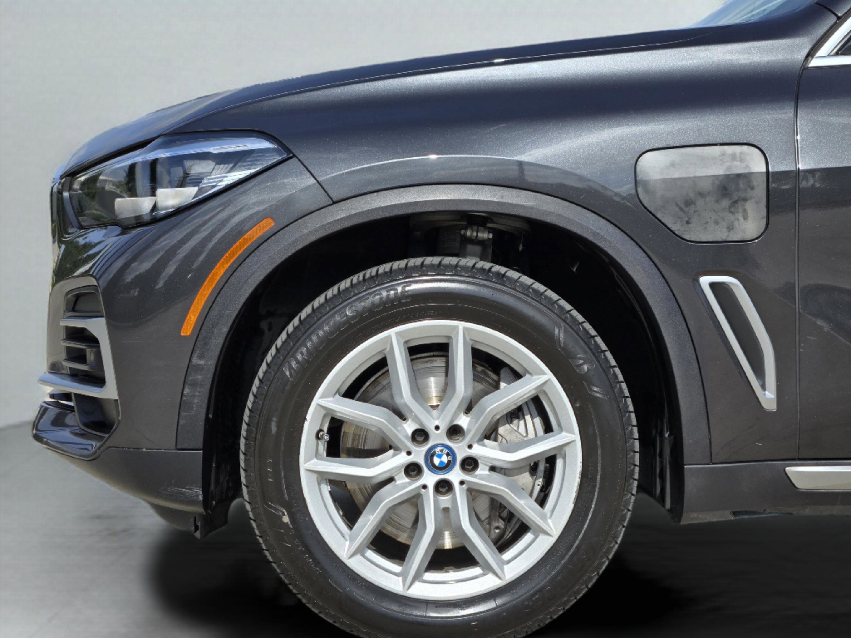 Used 2023 BMW X5 xDrive45e image 37