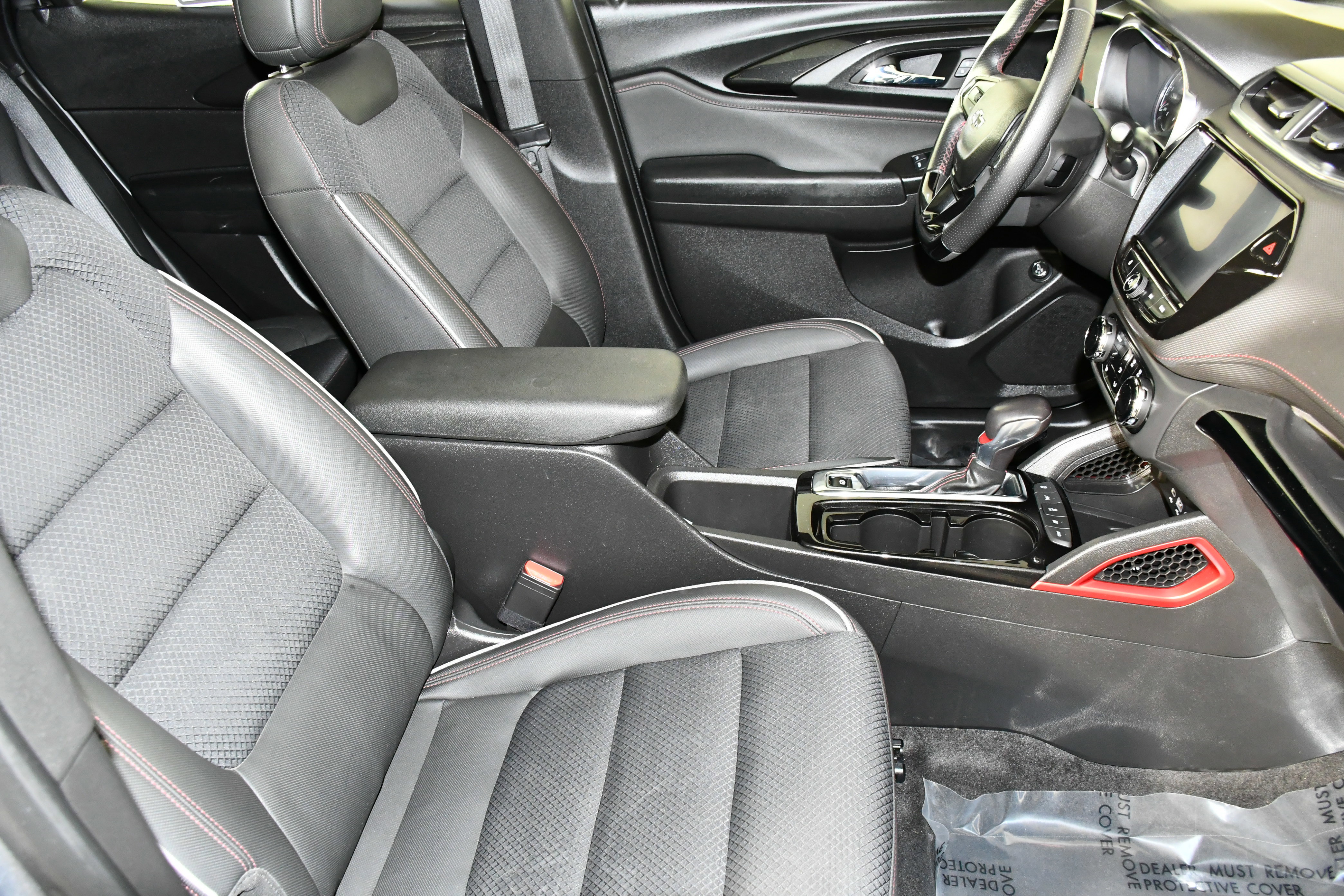 Used 2021 Chevrolet TrailBlazer RS w/ Sun and Liftgate Package image 42