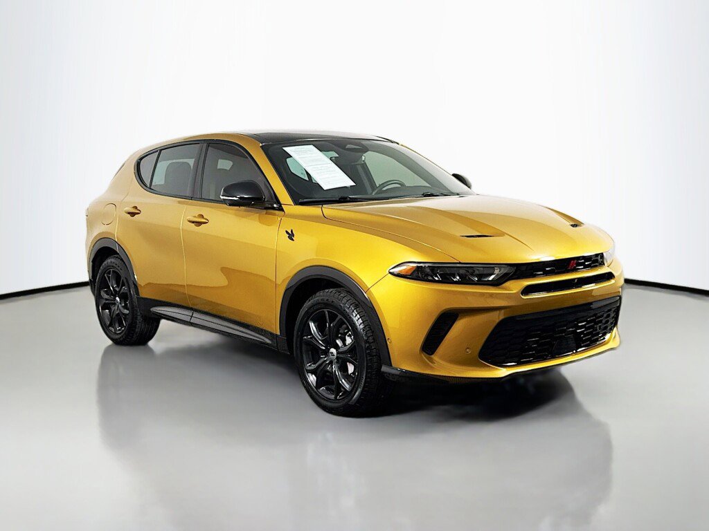 Used 2024 Dodge Hornet R/T Plus w/ Tech Pack Plus w/o Parking image 7