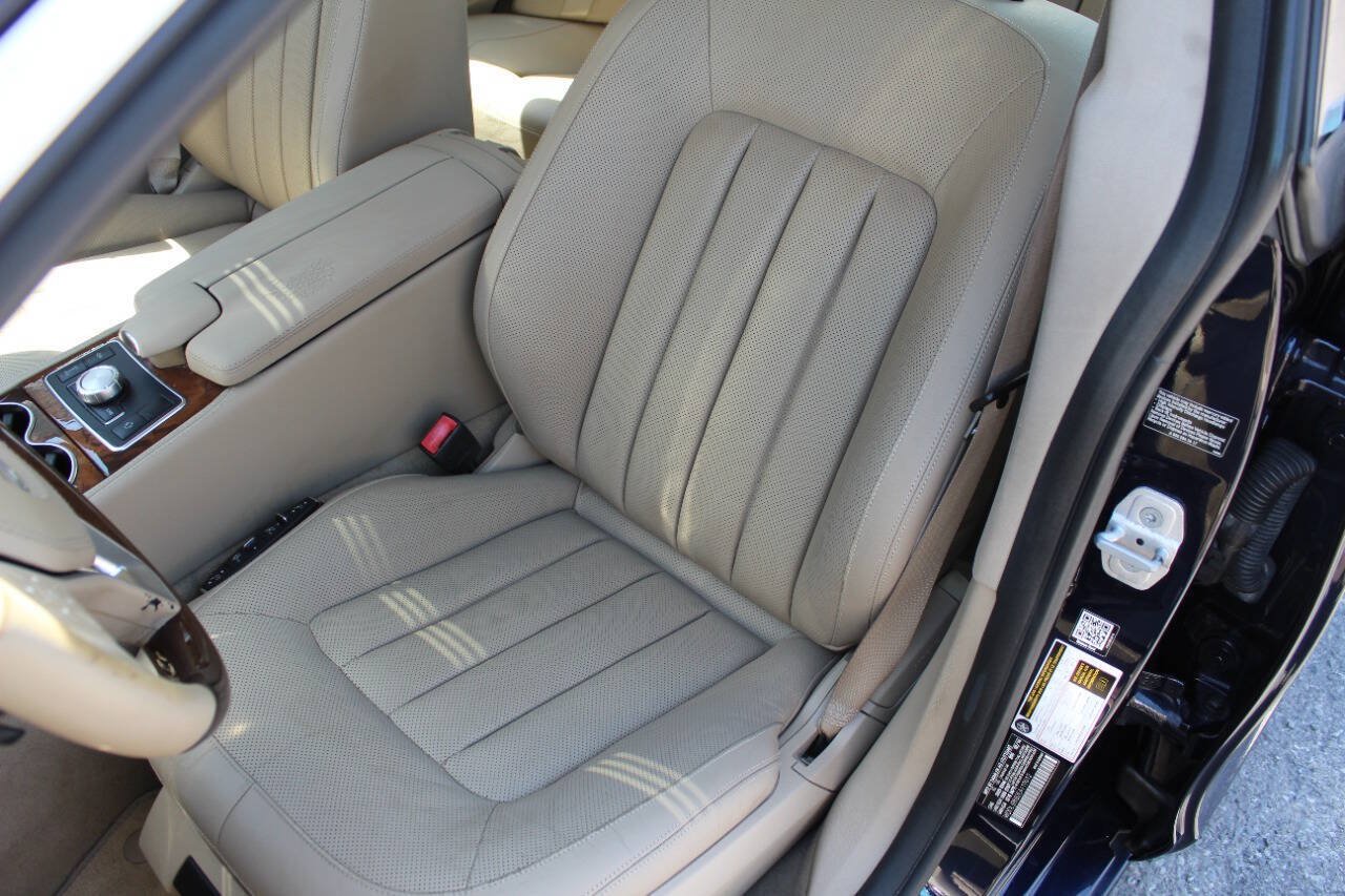 Used 2014 Mercedes-Benz CLS 550 4MATIC image 3
