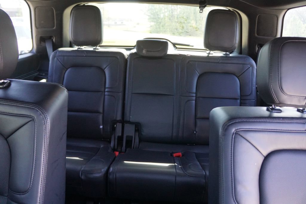 Used 2020 Lincoln Navigator Reserve w/ Luxury Package AWD/4WD image 21