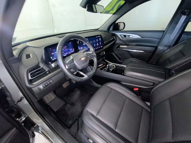 Used 2024 Chevrolet Traverse LT w/ LPO, Floor Liner Package AWD/4WD image 27