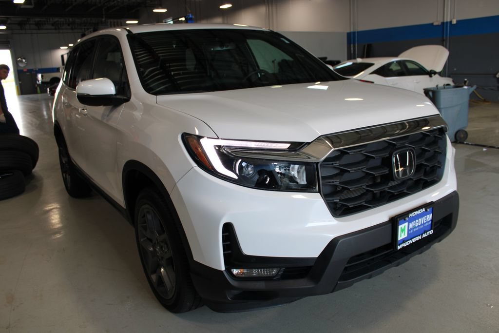 Used 2023 Honda Passport EX-L image 3