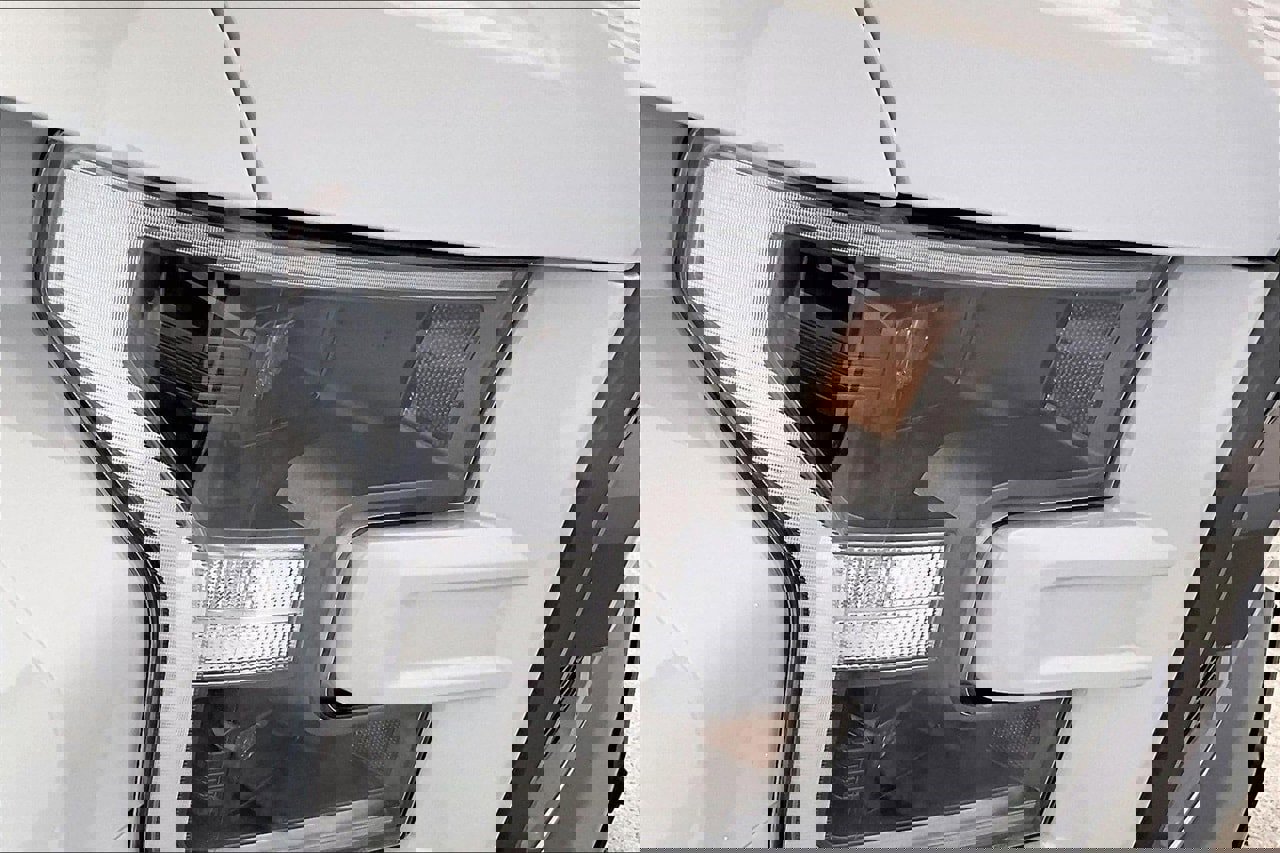 Used 2017 Ford F150 Raptor w/ Equipment Group 801A Mid image 28