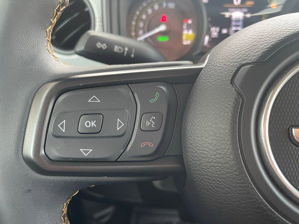 Used 2024 Jeep Wrangler Unlimited w/ Convenience Group AWD/4WD image 25