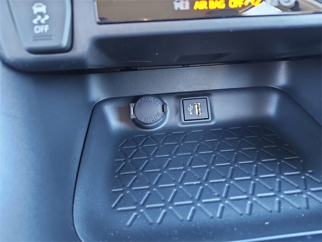 Used 2025 Toyota RAV4 LE image 29