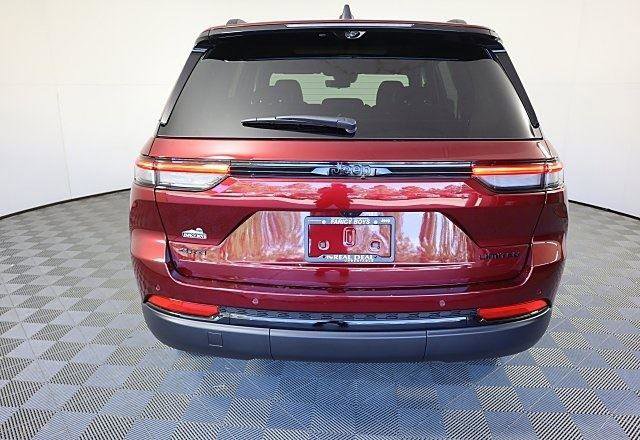 New 2025 Jeep Grand Cherokee Limited image 5