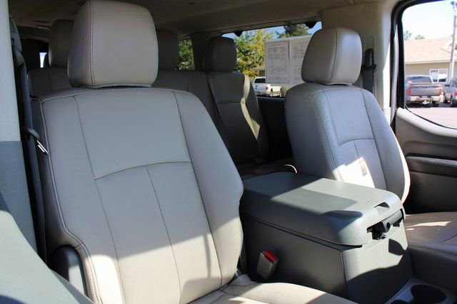 Used 2016 Nissan NV 3500 SL RWD image 22