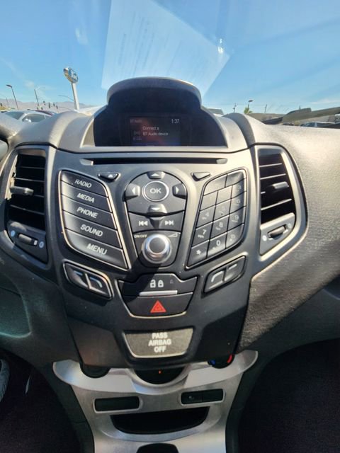 Used 2018 Ford Fiesta SE image 22