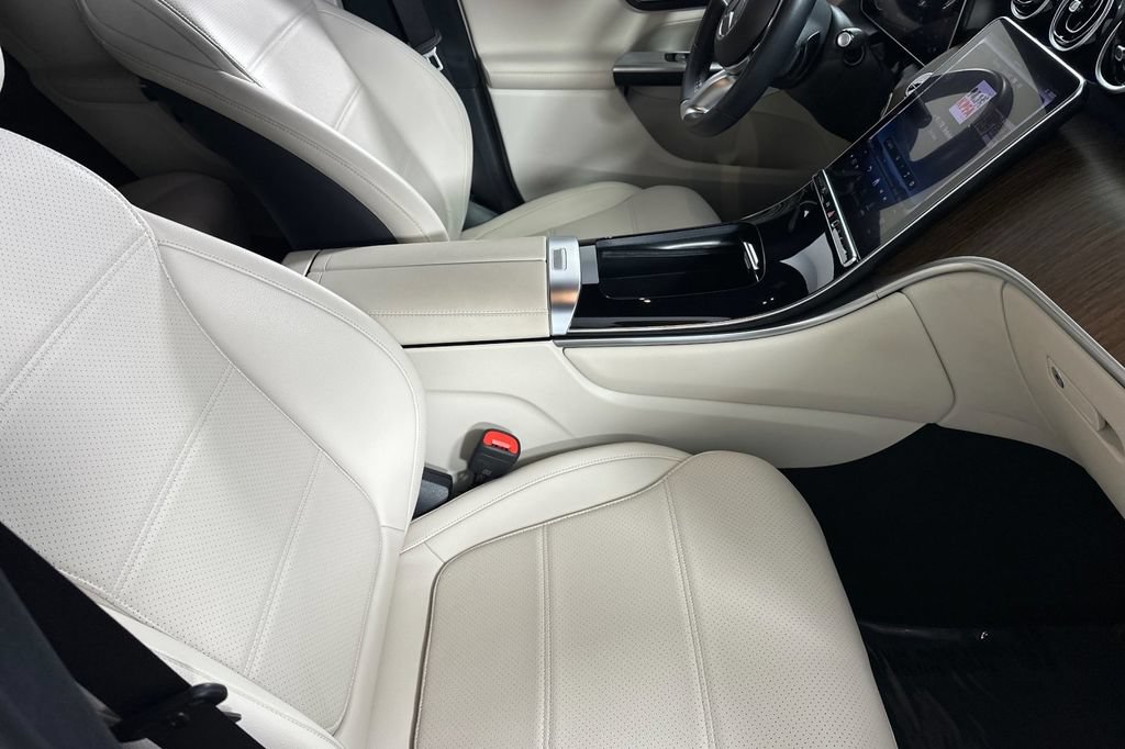 Used 2024 Mercedes-Benz GLC 300 4MATIC image 20
