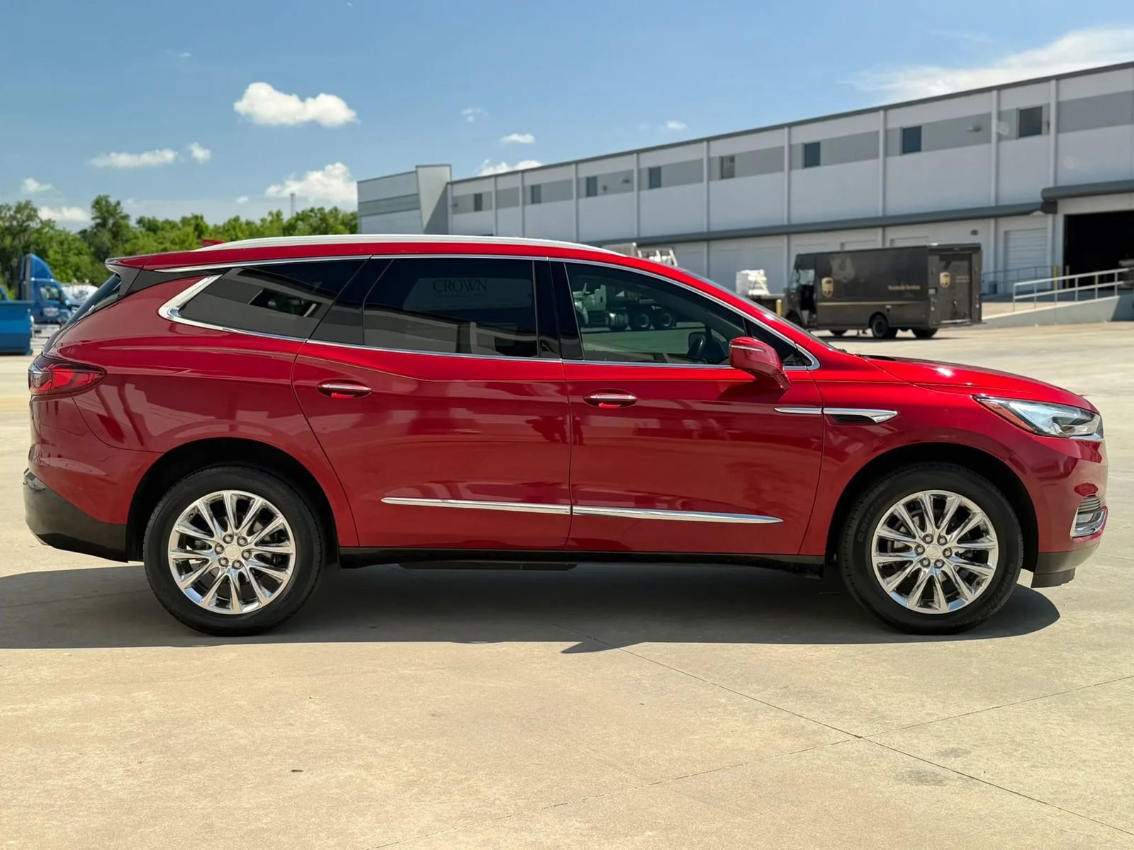 Used 2020 Buick Enclave Essence w/ Sound and Sites Package FWD image 6