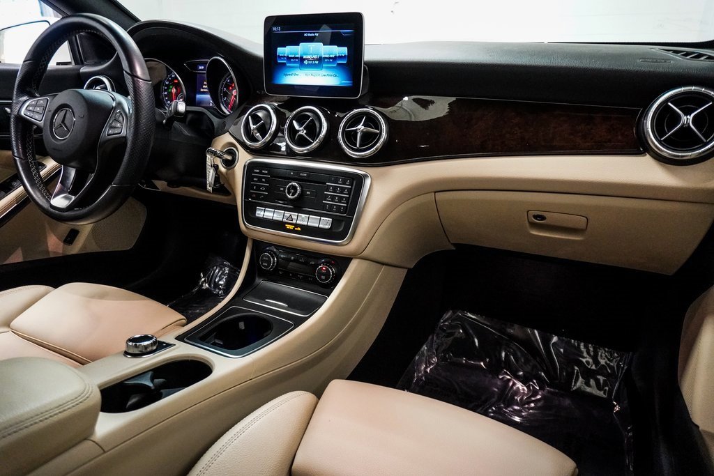 Used 2019 Mercedes-Benz CLA 250 image 12