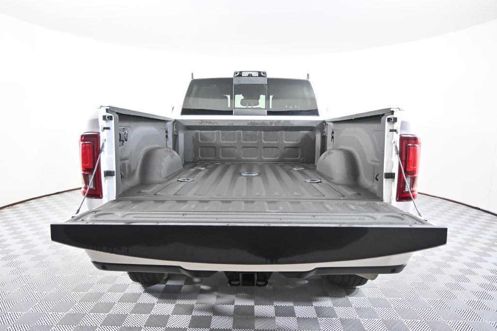 Used 2025 RAM 3500 Limited AWD/4WD image 6