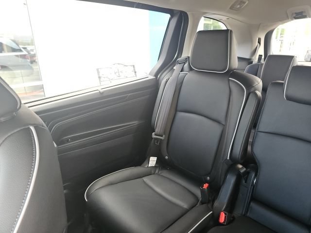 Used 2026 Honda Odyssey Touring image 14