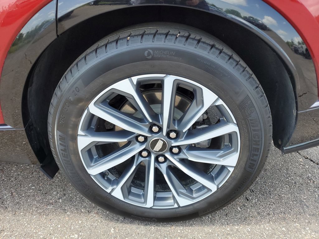 Used 2024 Cadillac Lyriq Sport w/ LPO, Floor Liner Package AWD/4WD image 30