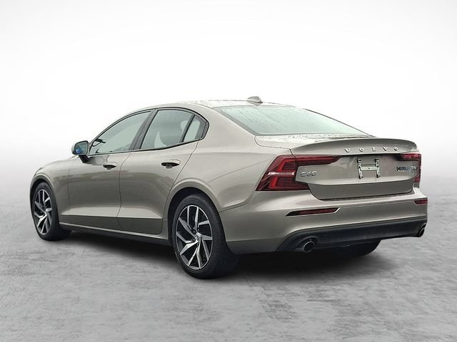 Used 2020 Volvo S60 T6 Momentum AWD/4WD image 4