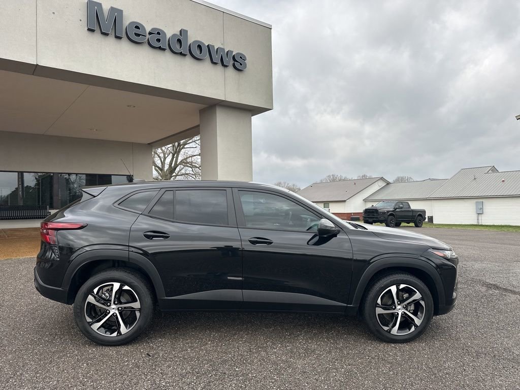 Used 2024 Chevrolet Trax RS image 8