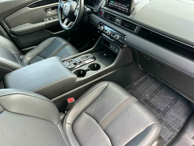 Used 2025 Honda Pilot Touring image 20