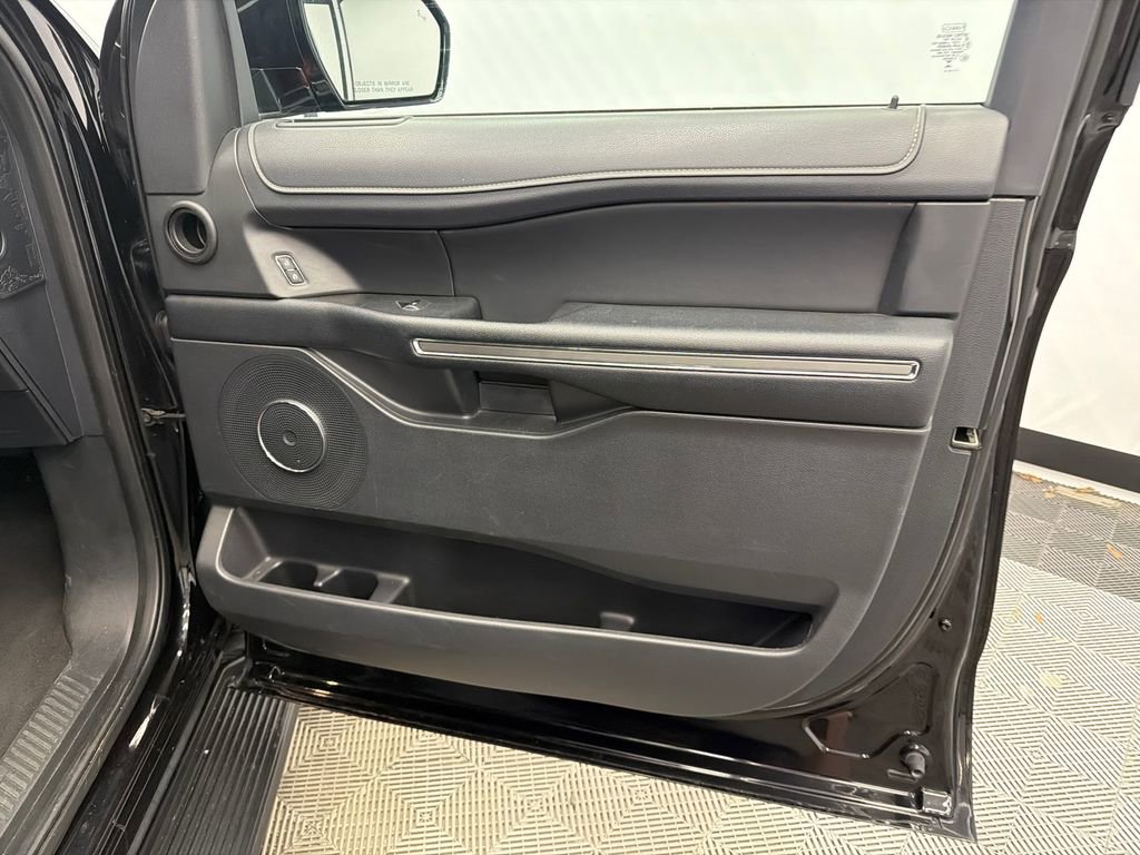 Used 2024 Ford Expedition Max XLT AWD/4WD image 16