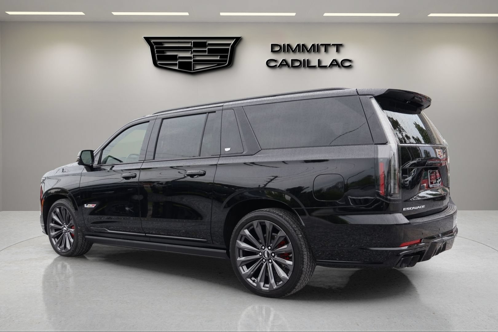 Certified 2025 Cadillac Escalade ESV V AWD/4WD image 7