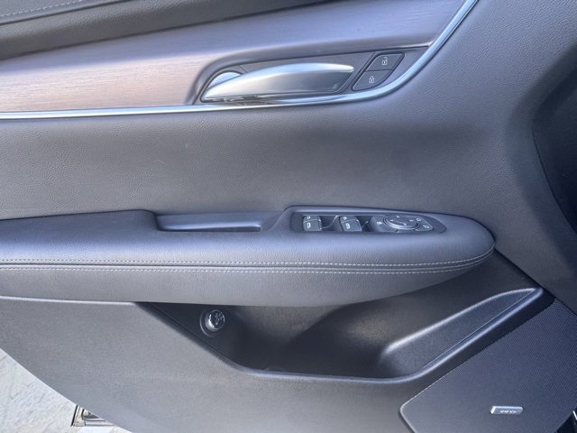 Used 2023 Cadillac XT5 Luxury image 14