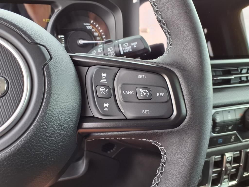 New 2025 Jeep Wrangler Sport S 4xe w/ Convenience Group image 19